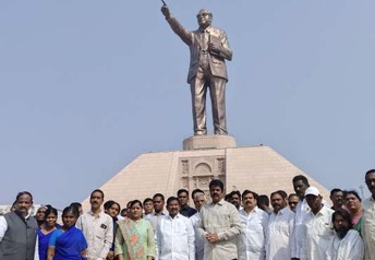 అంబేద్కర్ స్పృతివనం పనులు పూర్తి చేస్తాం