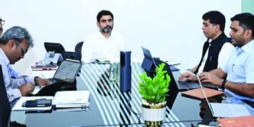 పుస్తకాల బరువు తగ్గించి..నాణ్యత పెంచండి!