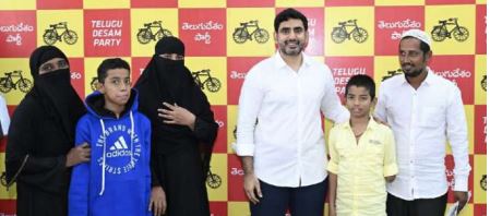 ఆపద్బాంధవుడు మంత్రి నారా లోకేష్