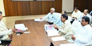 మెట్రోను వేగంగా పట్టాలెక్కిద్దాం