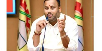 అభివృద్ధితో కూడిన సంక్షేమం సీఎం చంద్రబాబుకూ సాధ్యం