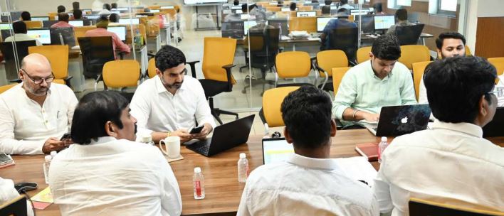 ఎమ్మెల్సీ ఎన్నికల పోలింగ్ తీరును పర్యవేక్షించిన మంత్రి లోకేష్