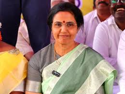 సీఎం చంద్రబాబు కూడా టికెట్ కొనాల్సిందే