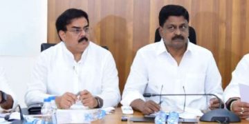 అదుపులోనే నిత్యావసరాల ధరలు