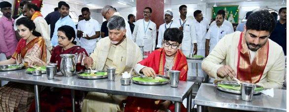 తిరుమలలో నారా దేవాన్ష్ పుట్టినరోజు వేడుకలు..