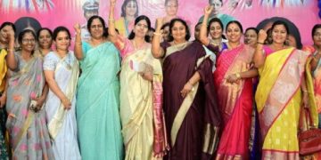 ప్రతిఇంటి నుంచి ఒక మహిళా పారిశ్రామికవేత్త