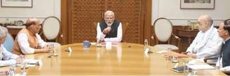 ఉన్నఫళాన వెళ్లిపొండి!