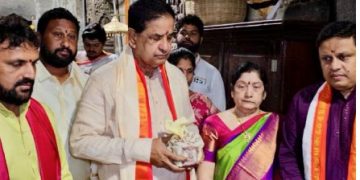 సింహాచలం అప్పన్నకు టీటీడీ చైర్మన్‌ పట్టువస్త్రాలు