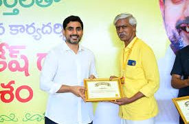 ప్రధాని, సైన్యానికి అండగా నిలుద్దాం!