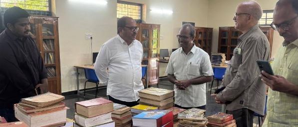 పాఠశాలల అభివృద్ధికి ప్రభుత్వం కట్టుబడి ఉంది