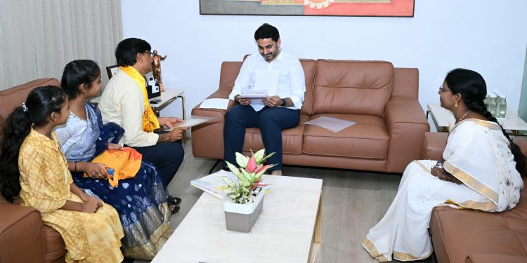 ప్రాణమిచ్చే కార్యకర్తలే మా ధైర్యం