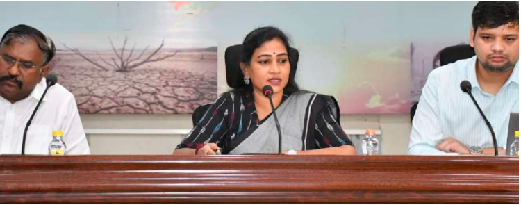 కోస్తాపై మొంథా పడగ!