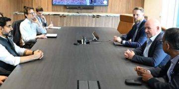 ఉమ్మడి శిక్షణా శిబిరాలు నిర్వహించండి