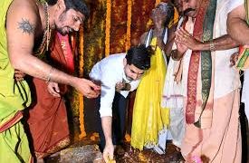 కుంచనపల్లిలో శ్రీకాశీ విశ్వేశ్వరస్వామి ఆలయ పునఃనిర్మాణ శంకుస్థాపన మహోత్సవం