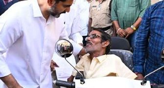 ఇచ్చిన మాట ప్రకారం..దివ్యాంగుడికి ట్రై స్కూటీ