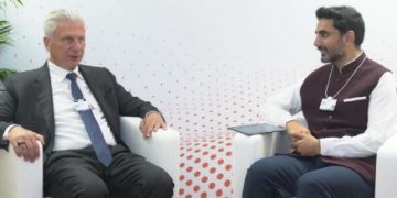 విశాఖలో టెక్ డెలివరీ సెంటర్ ఏర్పాటు చేయండి