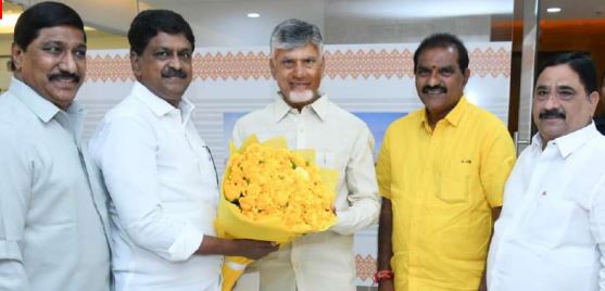 హంద్రీ-నీవా నుంచి.. సీమకు రికార్డుస్థాయిలో నీటి తరలింపు