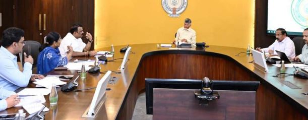 కొత్త పాస్ పుస్తకాలతో రైతుల్లో భరోసా