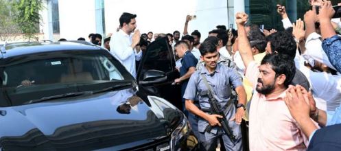 లోకేష్ కు గ్రాండ్ వెల్కమ్