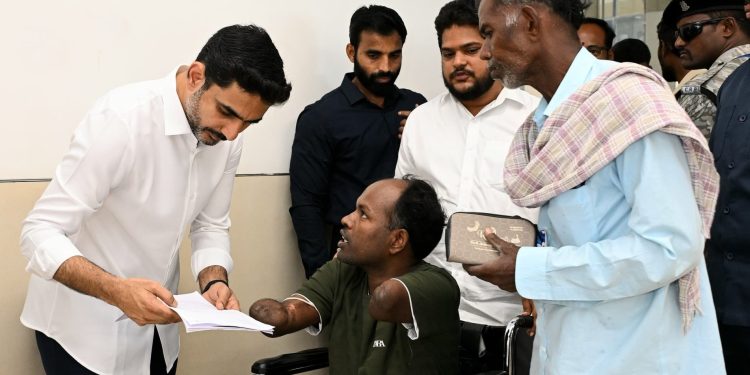 టీడీపీ కేంద్ర కార్యాలయంలో లోకేష్ 85వ రోజు ప్రజాదర్బార్