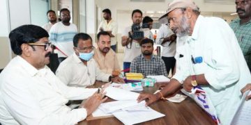 వైసీపీ నేతల అక్రమాలపై గ్రీవెన్స్‌లో ఫిర్యాదు