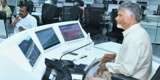 స్కూళ్లు పునఃప్రారంభంనాటికి పూర్తి వసతులతో ప్రభుత్వ హాస్టళ్లు