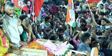 మహిళలను ఓడించింది..డీఎంకేనూ ఓడించండి