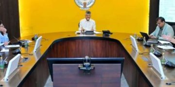 నెలరోజుల్లో పట్టాలెక్కాలి