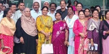 టీచర్ల.. సింగపూర్ బాట!
