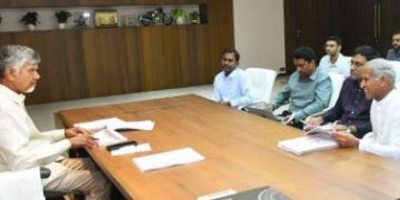 ఇంటింటికీ యోగా థీమ్తో యోగాంధ్ర