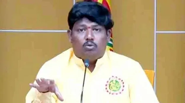 మూసేసే దుకాణంలో గుమస్తాలా సజ్జల తీరు