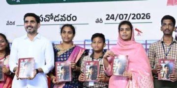 ఏడాదిలో గిరిజన ప్రాంత స్కూళ్లకు సొంత భవనాలు
