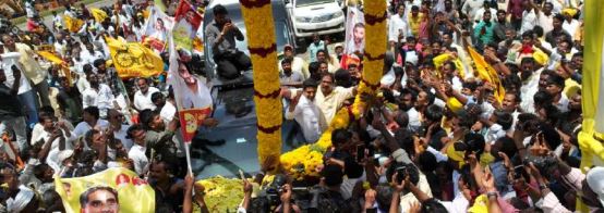 మహనీయుల సేవలు భావితరాలకు తెలియాలి