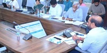 ప్రభుత్వాసుపత్రుల్లో ఆక్సిజన్ వినియోగం లెక్కలు తేల్చాలి